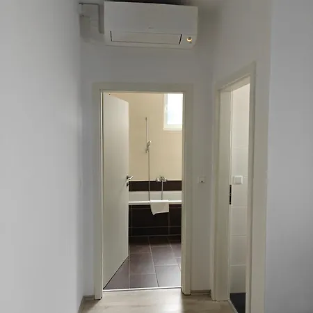 Antonio Apartment *